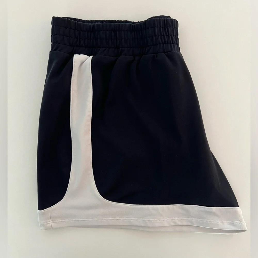 NWOT, SOMA, Size Medium, Black and White Women's Athletic Shorts - Picture 4 of 5